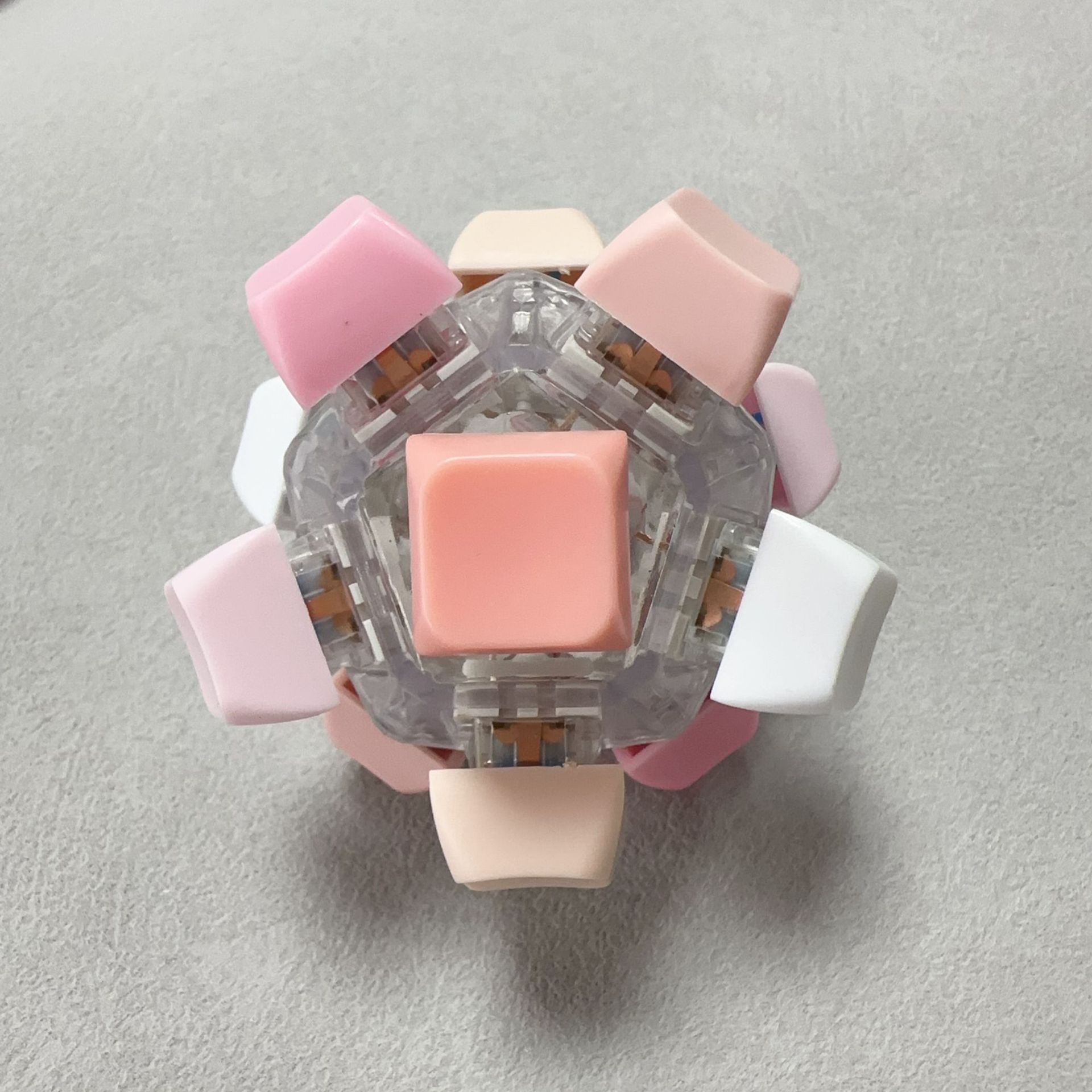 Fidget Toy Sensorial con 12 Teclas Mecánicas y Luces LED - Imagen 7